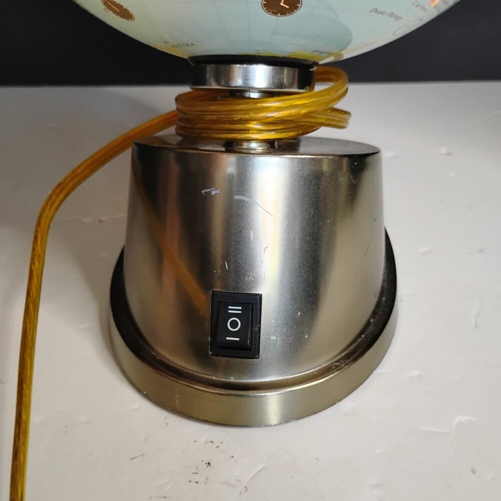 10" Illuminated Rotating Globe On Stand - Picture 6 of 13